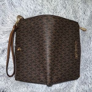 Michael Kora Wallet